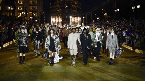 louis vuitton fashion show 2023 paris|Louis Vuitton fashion show.